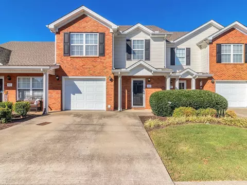 913 Wolves Den Pl, Murfreesboro, TN 37128
