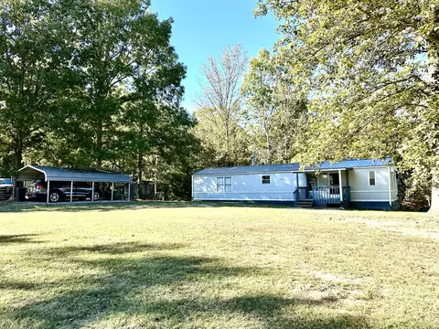 465 Green Shanty Rd, Tennessee Ridge, TN 37178