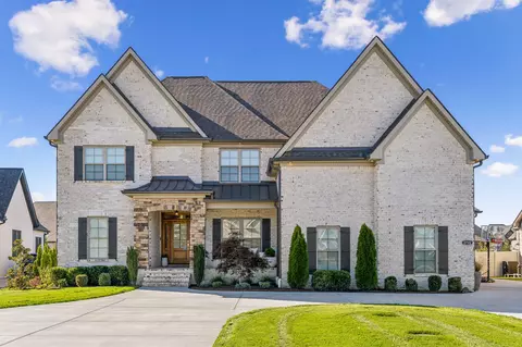 2722 Congress Dr, Murfreesboro, TN 37128