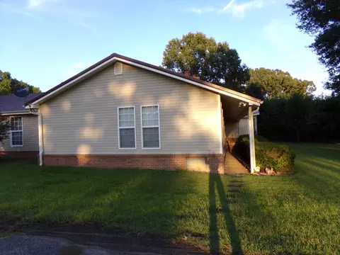 Exterior - 37 Hughes Loop, Milan, TN 38358 photo 6 of 19