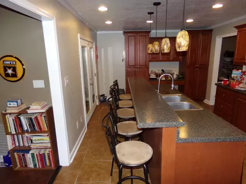 Kitchen - 37 Hughes Loop, Milan, TN 38358 photo 3 of 5