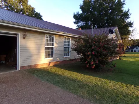 Exterior - 37 Hughes Loop, Milan, TN 38358 photo 8 of 19