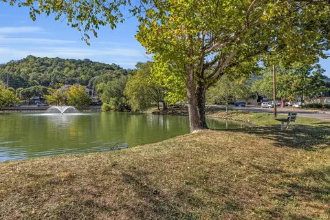 900 Mountain Creek Rd #O190, Chattanooga, TN 37405