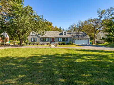 1001 Cornersville Rd, Lewisburg, TN 37091