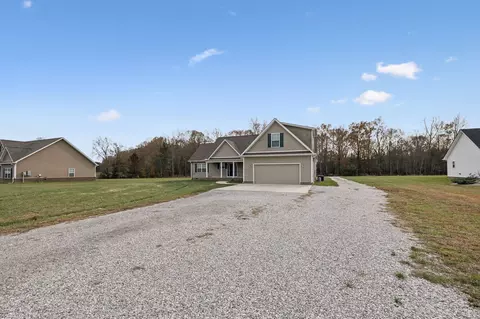 731 Pete Sain Rd, Manchester, TN 37355