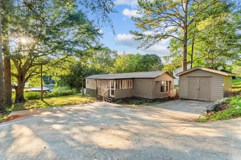 1816 Malone Dr, Dalton, GA 30720