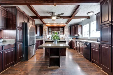 1838 Hayes Denton Rd, Columbia, TN 38401