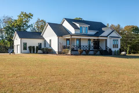 4192 Woodrow Wilson Rd, Springfield, TN 37172