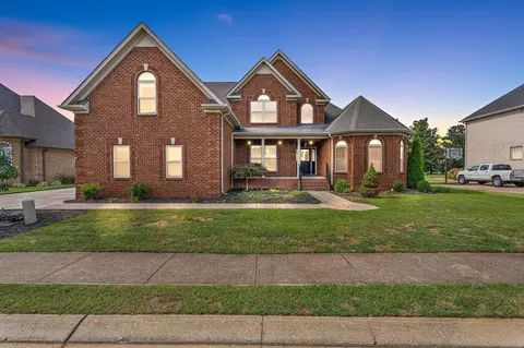 2029 Prestwick Dr, Murfreesboro, TN 37130