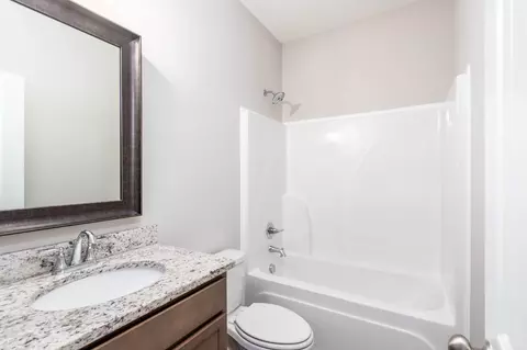Bath - 2202 Pathfinder Dr, Murfreesboro, TN 37127 photo 5 of 5