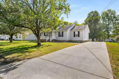 3124 Meadowhill Dr, Murfreesboro, TN 37130