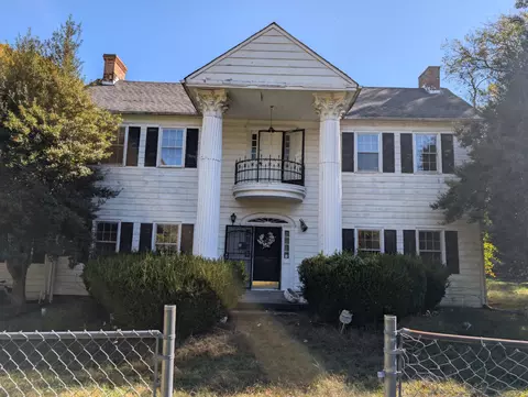411 Beech St, Clarksville, TN 37042