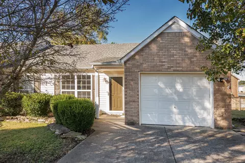 712 Dellwood Dr, Smyrna, TN 37167