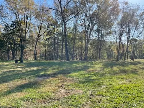 7 Riley Creek Rd, Normandy, TN 37360