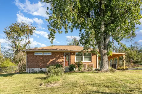 105 River Rd, Hendersonville, TN 37075
