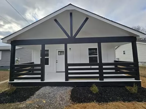 1718 Carson Ave, Chattanooga, TN 37404