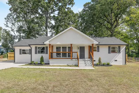5011 Newport Dr, Chattanooga, TN 37412