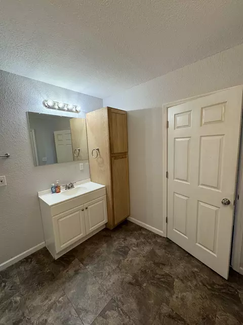 Bath - 191 Williams Rd, Morrison, TN 37357 photo 1 of 5