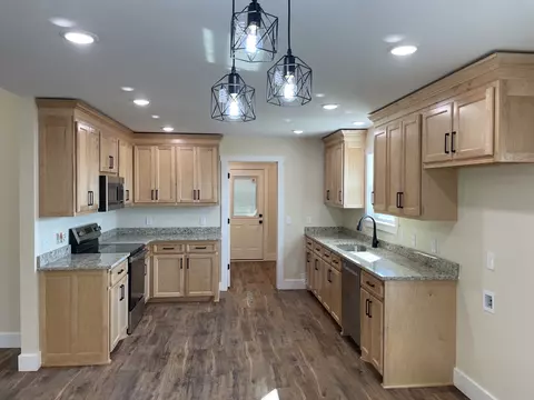 Kitchen - 181 Rigling Rd, Loretto, TN 38469 photo 2 of 3
