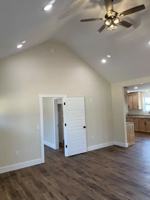 Living - 181 Rigling Rd, Loretto, TN 38469 photo 2 of 3
