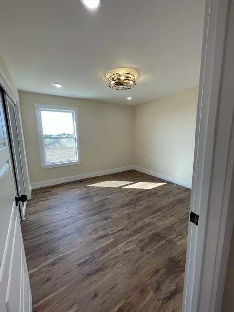 Bedroom - 181 Rigling Rd, Loretto, TN 38469 photo 1 of 2