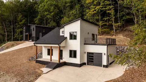 2343 Shoreside Dr, Smithville, TN 37166