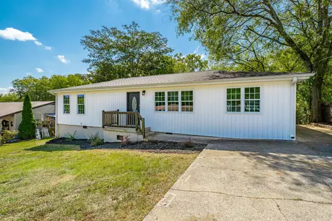 20 Fine St, Rossville, GA 30741