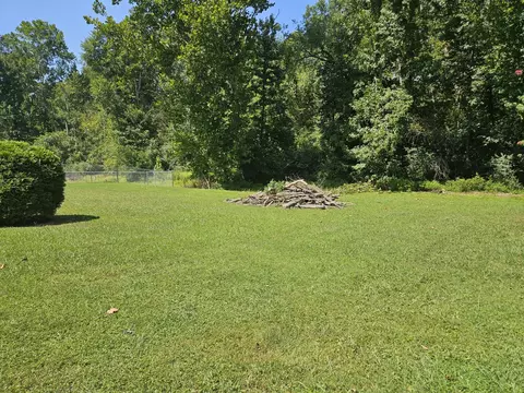 13787 Dell Dr, Soddy Daisy, TN 37379