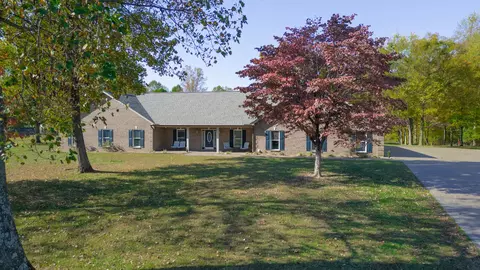 1920 Needmore Rd, Clarksville, TN 37042