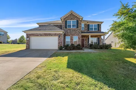 83 Drakes Dr, Lebanon, TN 37087