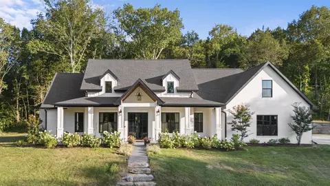 11883 Franklin Rd, College Grove, TN 37046