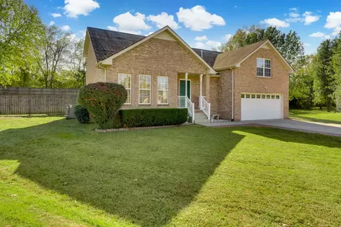 106 Chatsworth Ct, Hendersonville, TN 37075