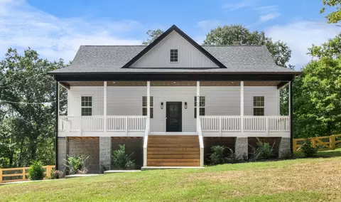 4700 Akin Rd, Cunningham, TN 37052