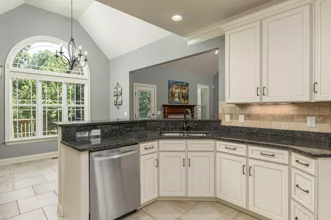 10094 Meadowstone Dr, Apison, TN 37302 photo 13