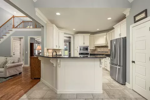 10094 Meadowstone Dr, Apison, TN 37302 photo 9