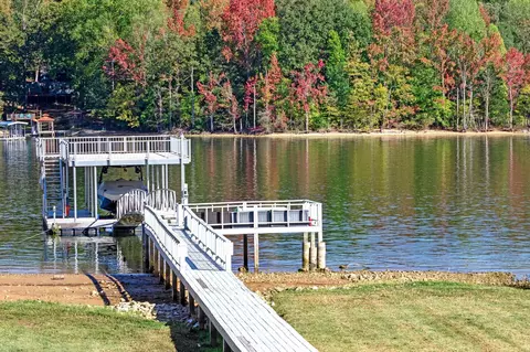 397 Shasteen Bend Dr, Winchester, TN 37398