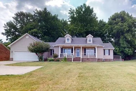 3944 NW Georgetown Rd, Cleveland, TN 37312