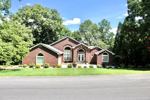 5514 Mill Stone Dr, Ooltewah, TN 37363