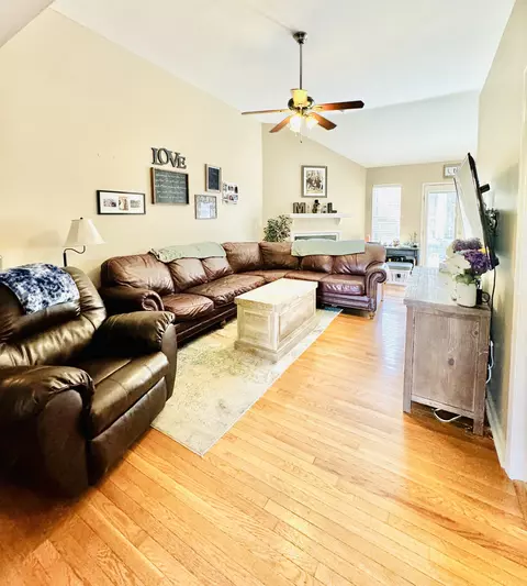 509 Pine View Ct, Hermitage, TN 37076