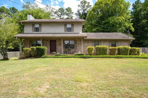5830 Fort Sumter Dr, Harrison, TN 37341