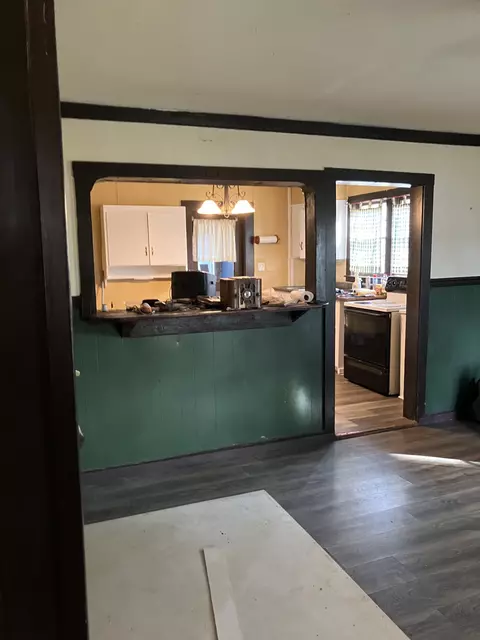 Kitchen - 308 E Market St, Decherd, TN 37324 photo 3 of 6