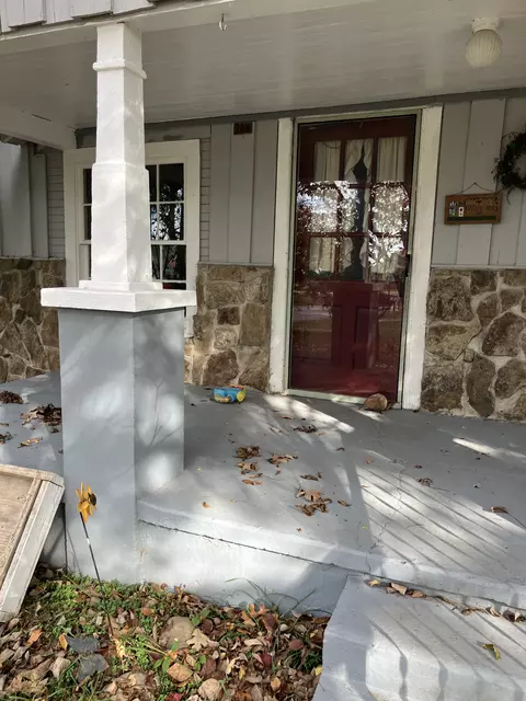 Exterior - 308 E Market St, Decherd, TN 37324 photo 9 of 13