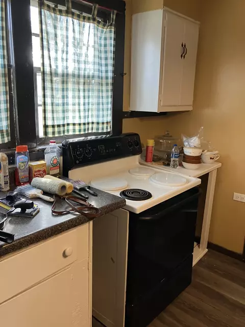 Kitchen - 308 E Market St, Decherd, TN 37324 photo 6 of 6