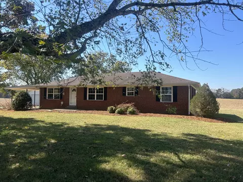 489 Lone Star Rd, Lawrenceburg, TN 38464