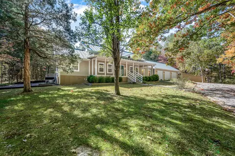 10355 Holland Rd, Bon Aqua, TN 37025
