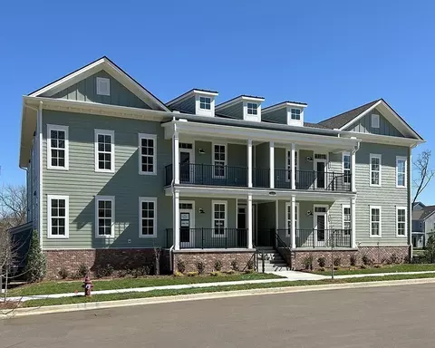 3220 Patcham Dr #202, Nolensville, TN 37135
