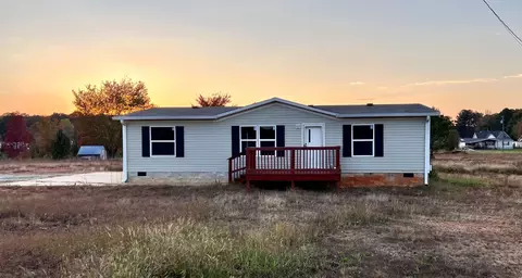 112 S B St, Hillsboro, TN 37342
