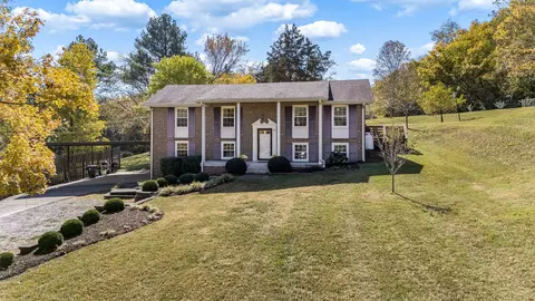 513 Hickory Trail Dr, Nashville, TN 37209