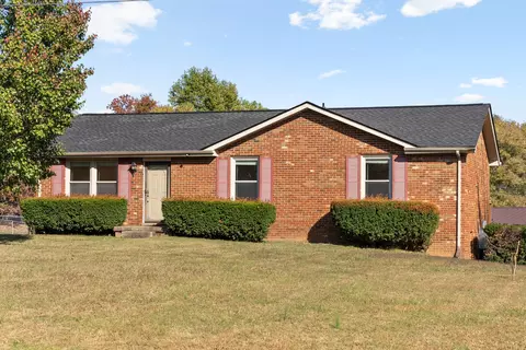 395 Sandlewood Dr, Clarksville, TN 37040