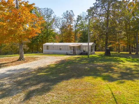 145 Oaktree Ln, Dickson, TN 37055 photo 1